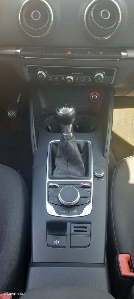 Audi A3 Sportback - 3