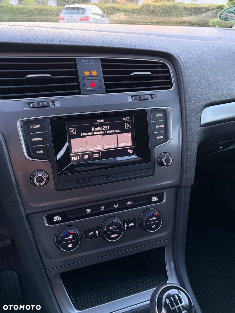 Volkswagen Golf 1.2 TSI BMT Start - 10