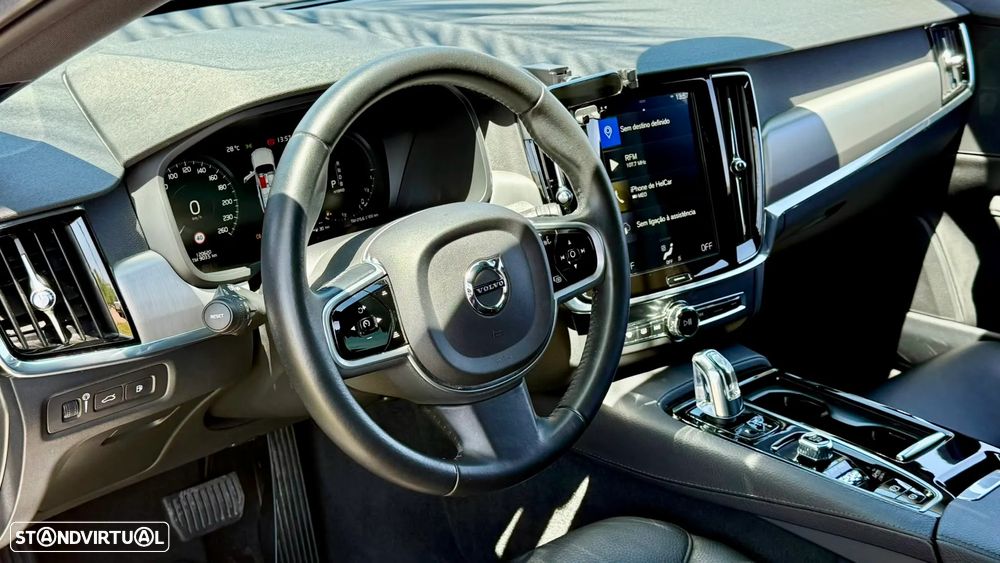 Volvo V90 2.0 T8 Momentum Plus AWD Geartronic - 6