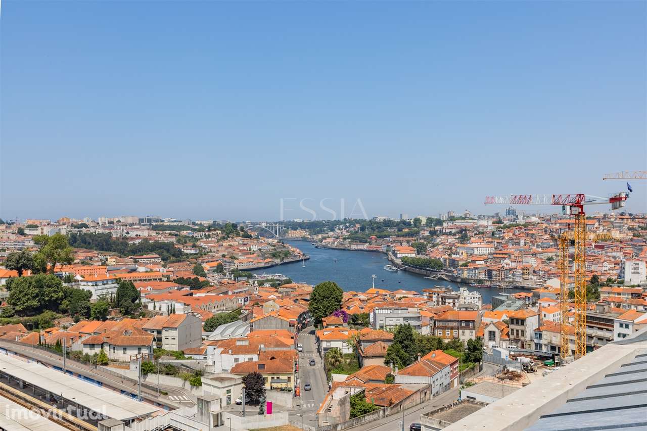 Penthouse T3 Duplex com 2 Terraços, Varanda e Vista Rio Douro | LYNQ - Grande imagem: 2/17