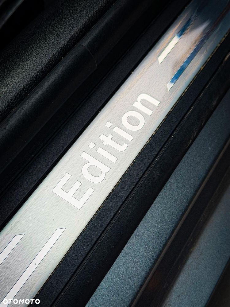 BMW Seria 3 325i M Sport Edition - 15