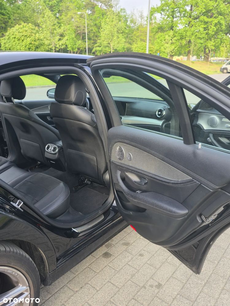 Mercedes-Benz Klasa E 220 d 4-Matic AMG - 9