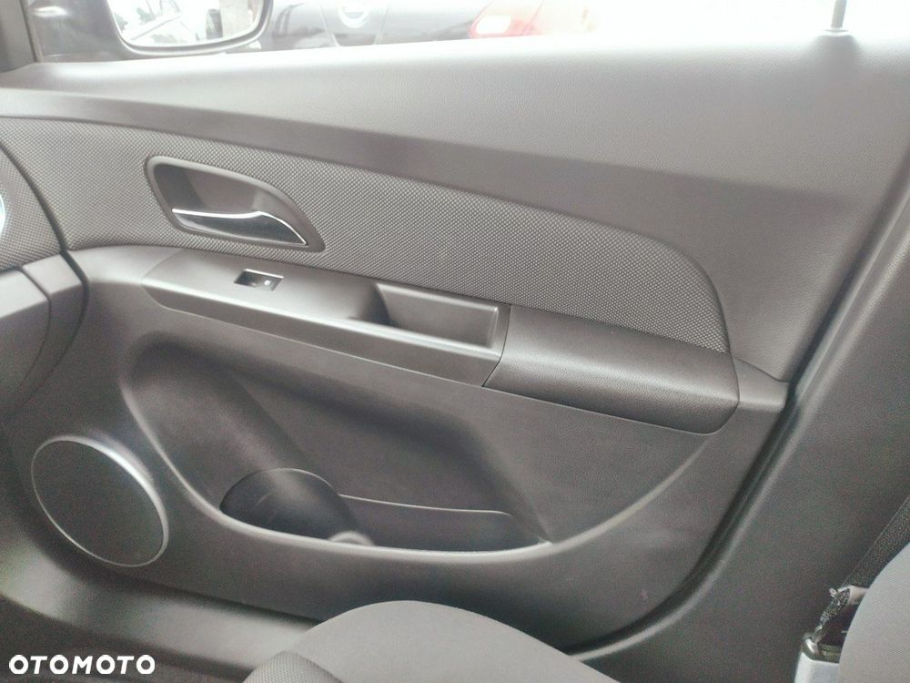 Chevrolet Cruze - 21