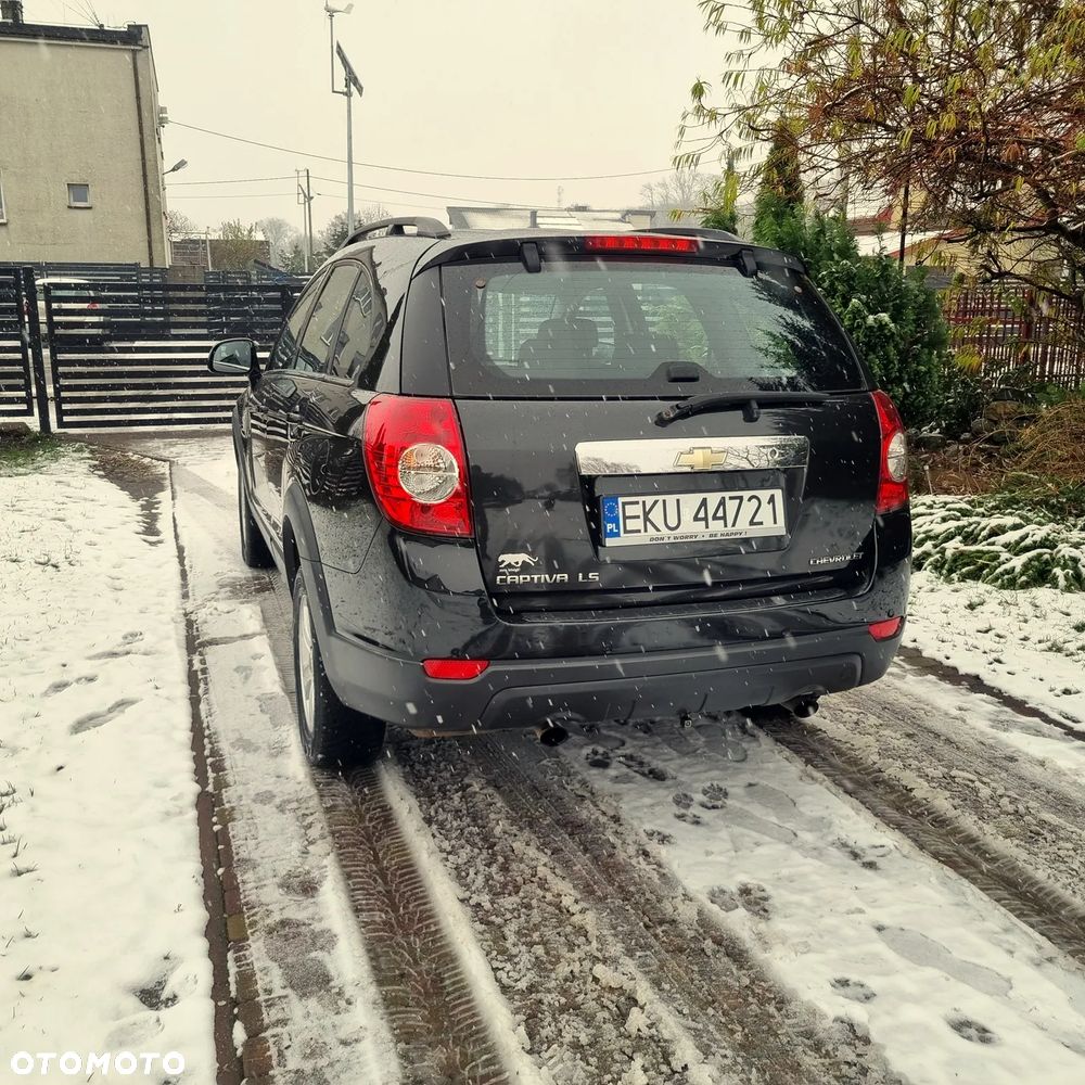 Chevrolet Captiva 2.4 LS 5os - 9