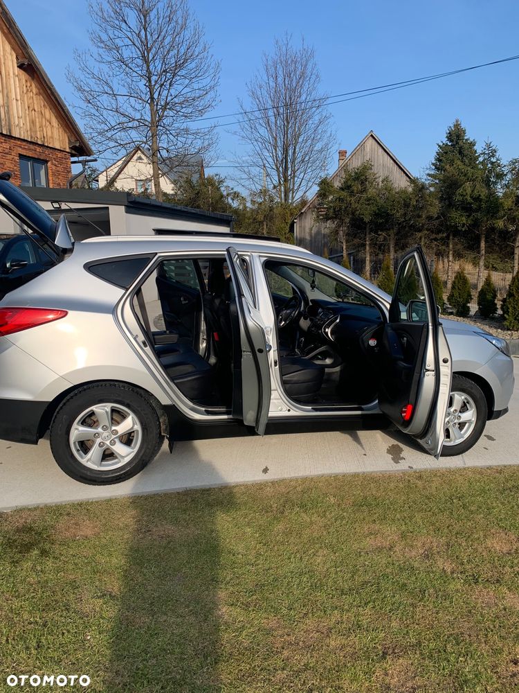 Hyundai ix35 2.0 CRDi Premium 4WD - 4