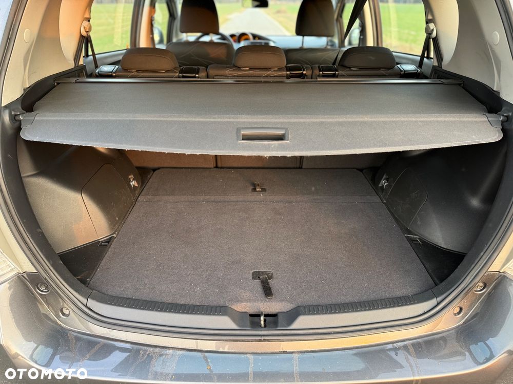 Toyota Verso 1.6 5-Sitzer Comfort - 12
