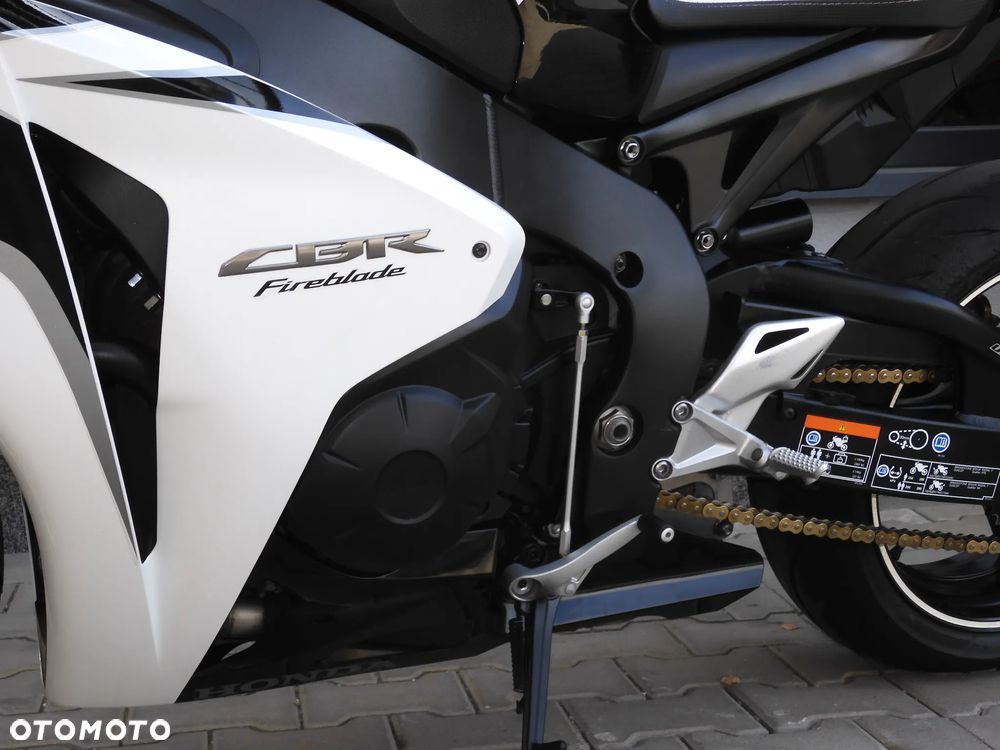Honda CBR - 38