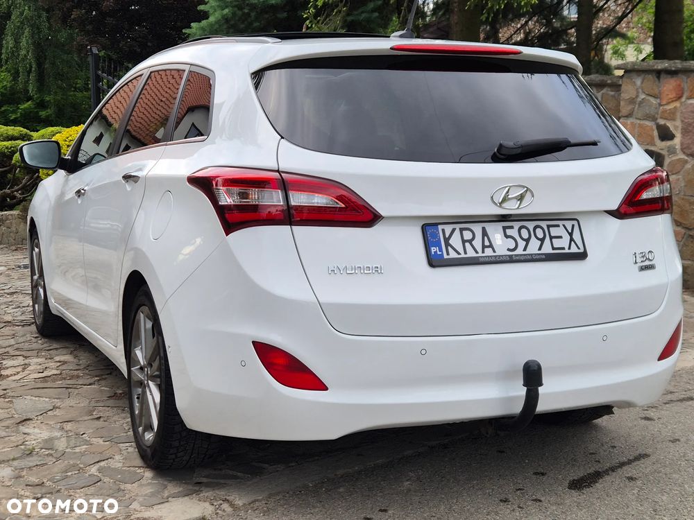 Hyundai i30 blue Kombi 1.6 CRDi DCT Premium - 17