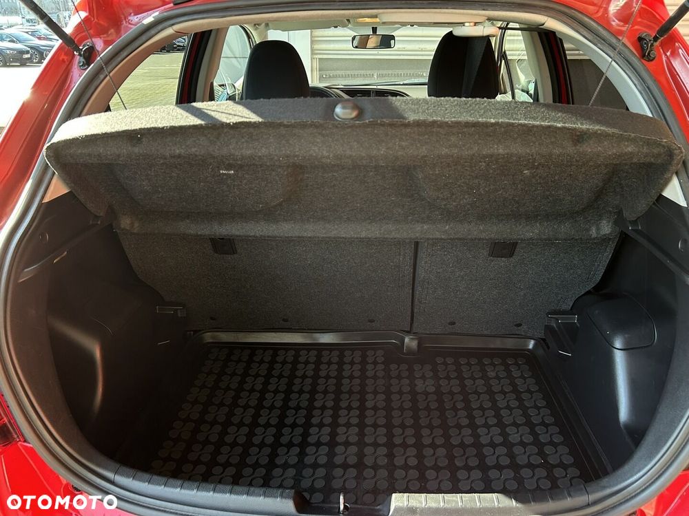 Toyota Yaris 1.33 Premium EU6 - 24