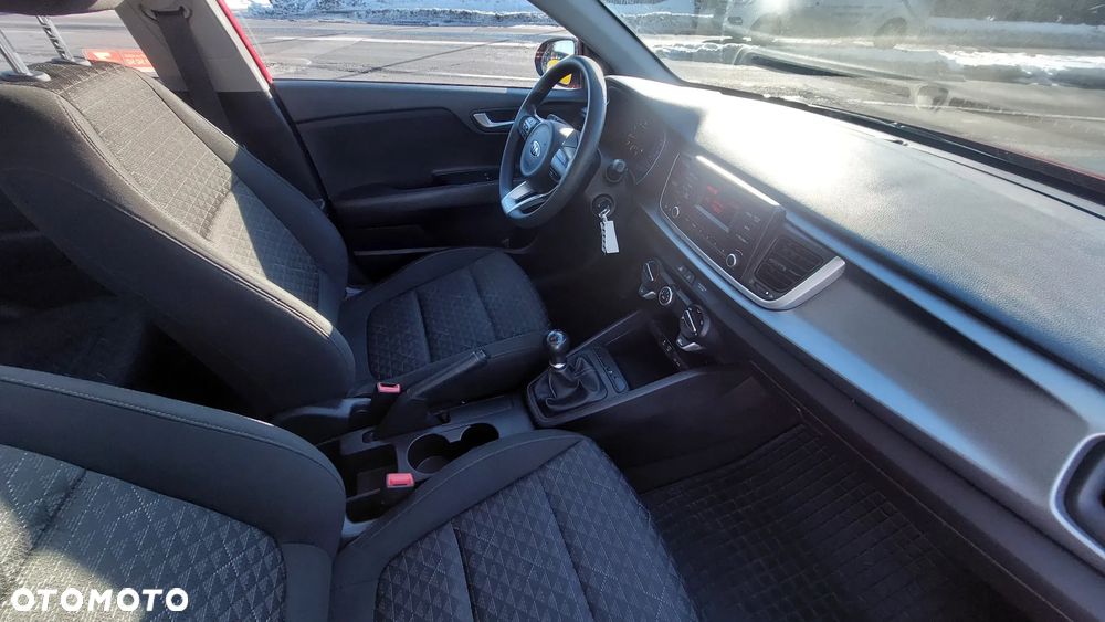 Kia Rio 1.2 M - 12