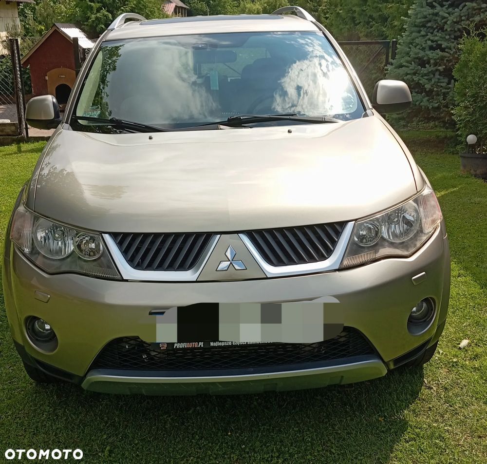 Mitsubishi Outlander 2.0 DID Instyle - 2