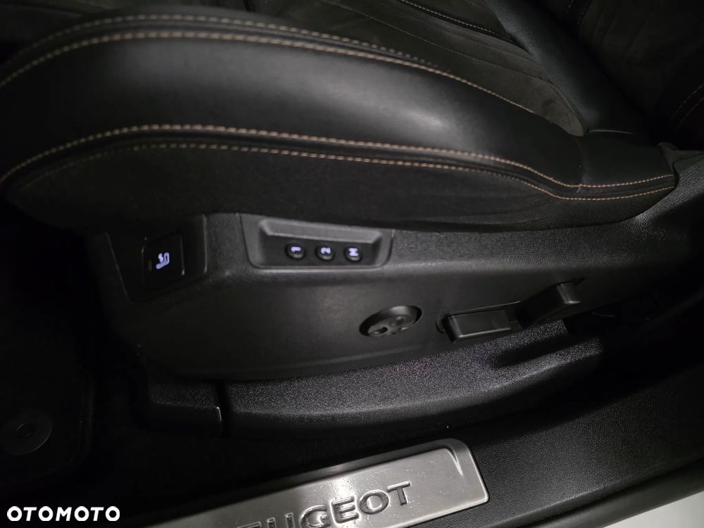 Peugeot 3008 BlueHDi 130 Stop & Start EAT8 GT - 21