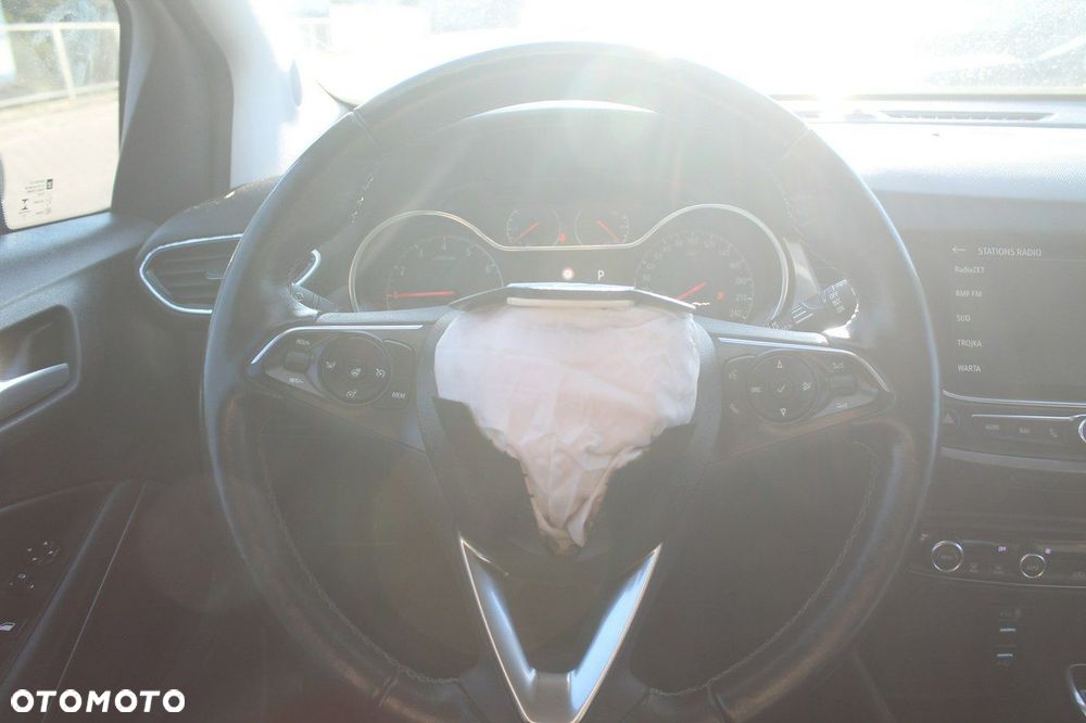 Opel Crossland X - 14