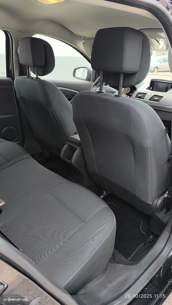Renault Mégane ver-1-5-dci-limited - 45