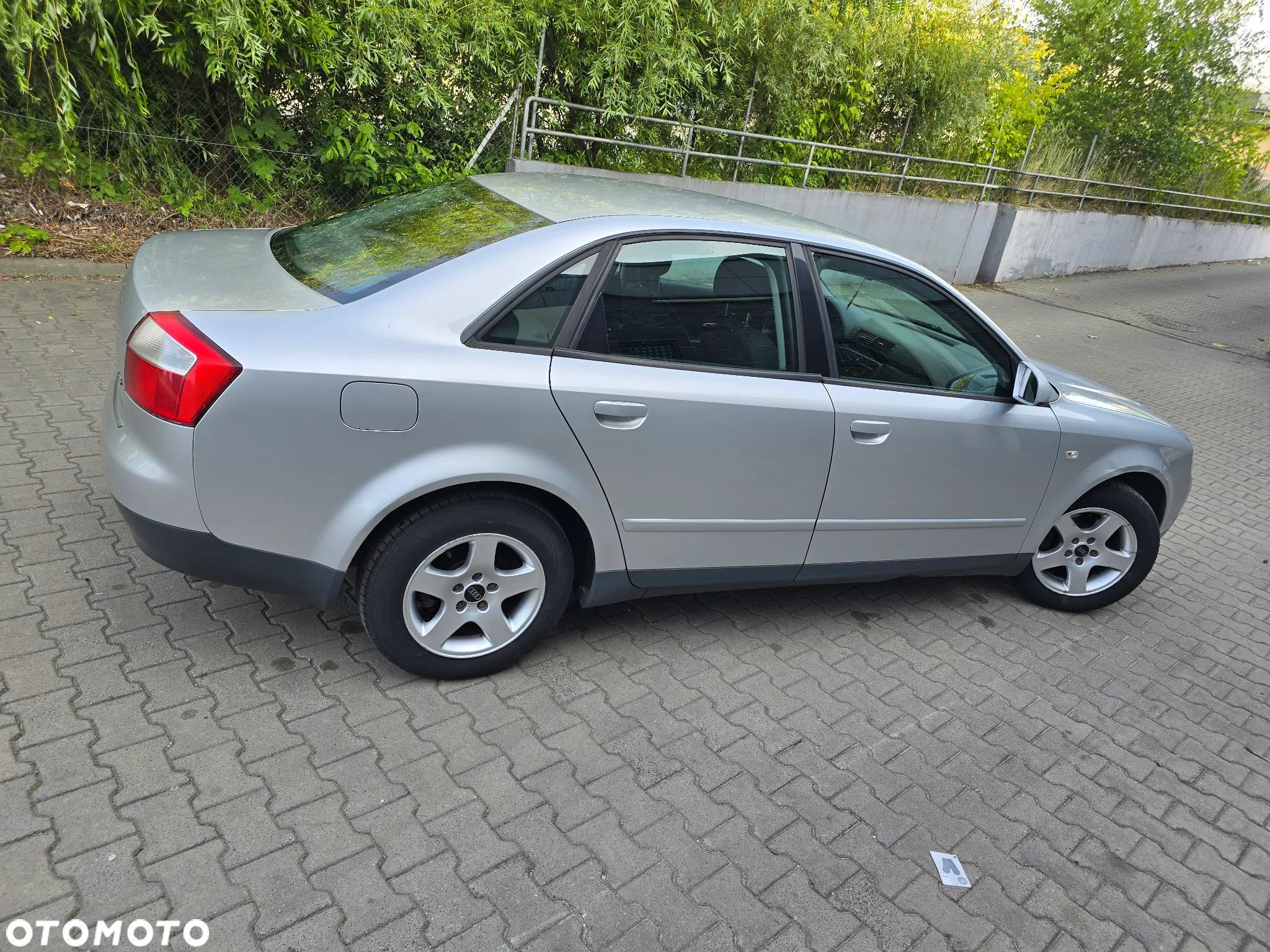 Audi A4 1.6 - 22