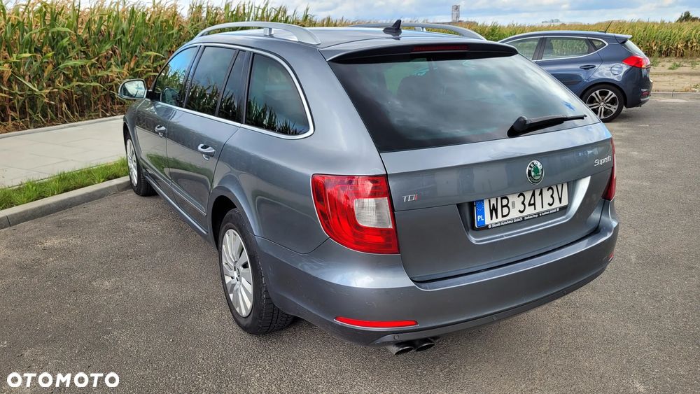Skoda Superb 2.0 TDI Elegance - 4