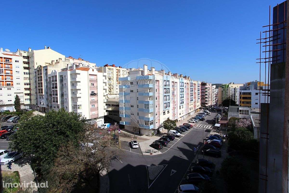 Apartamento T4 para venda - Grande imagem: 2/17