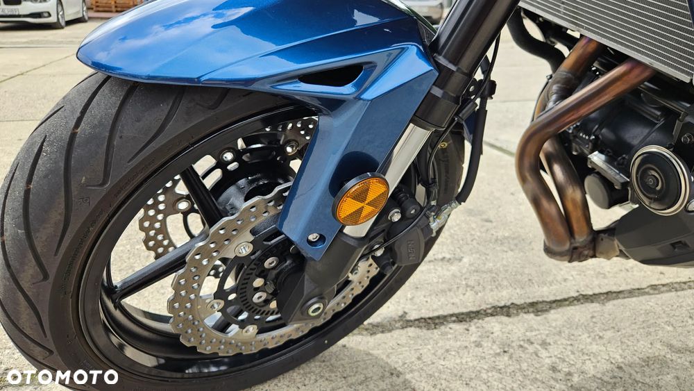 Kawasaki Versys 650 - 15