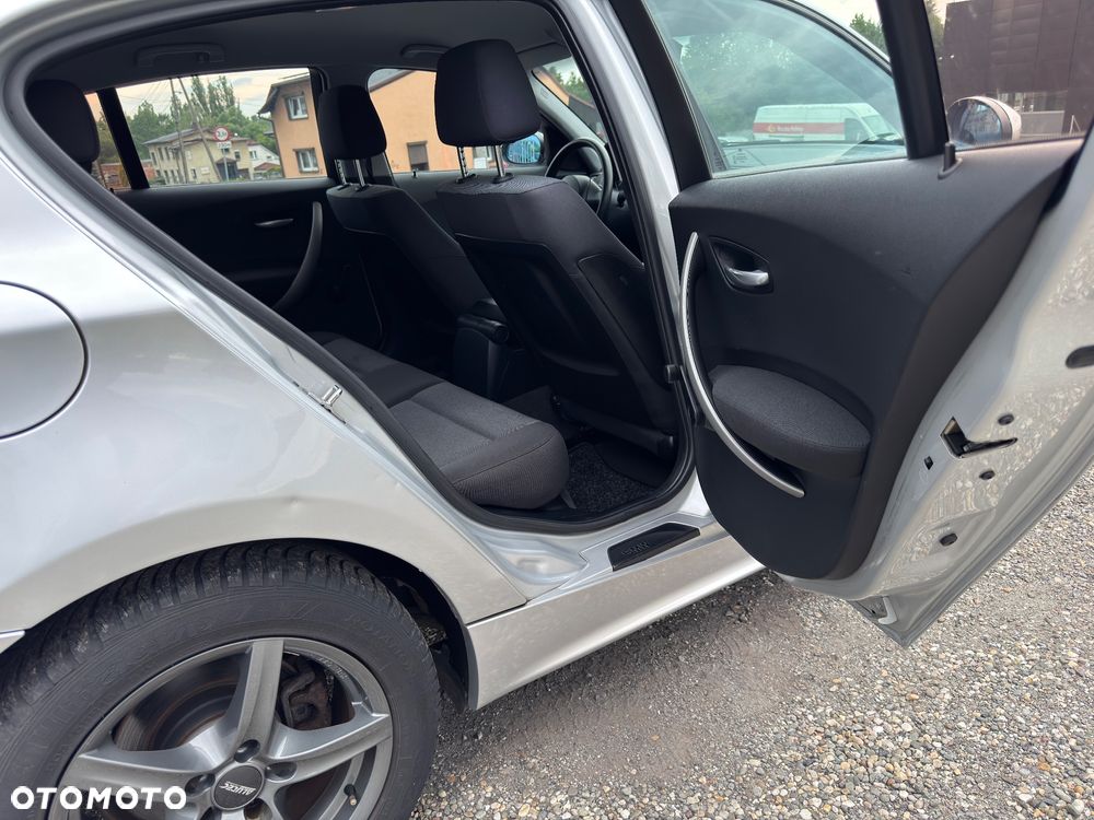 BMW Seria 1 - 24