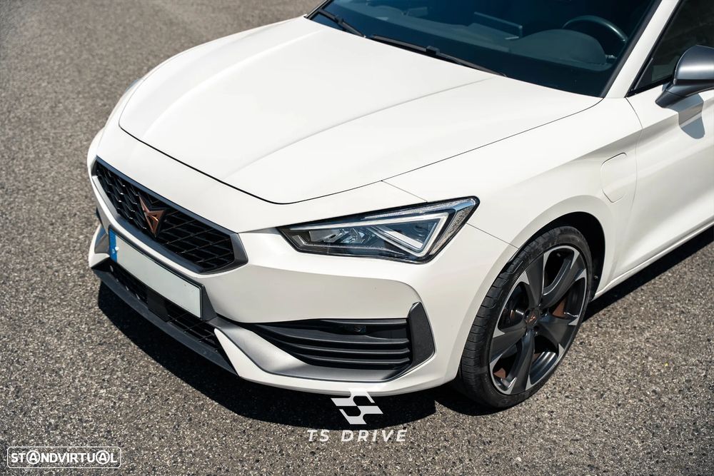 Cupra Leon ST 1.4 e-Hybrid MID DSG - 13