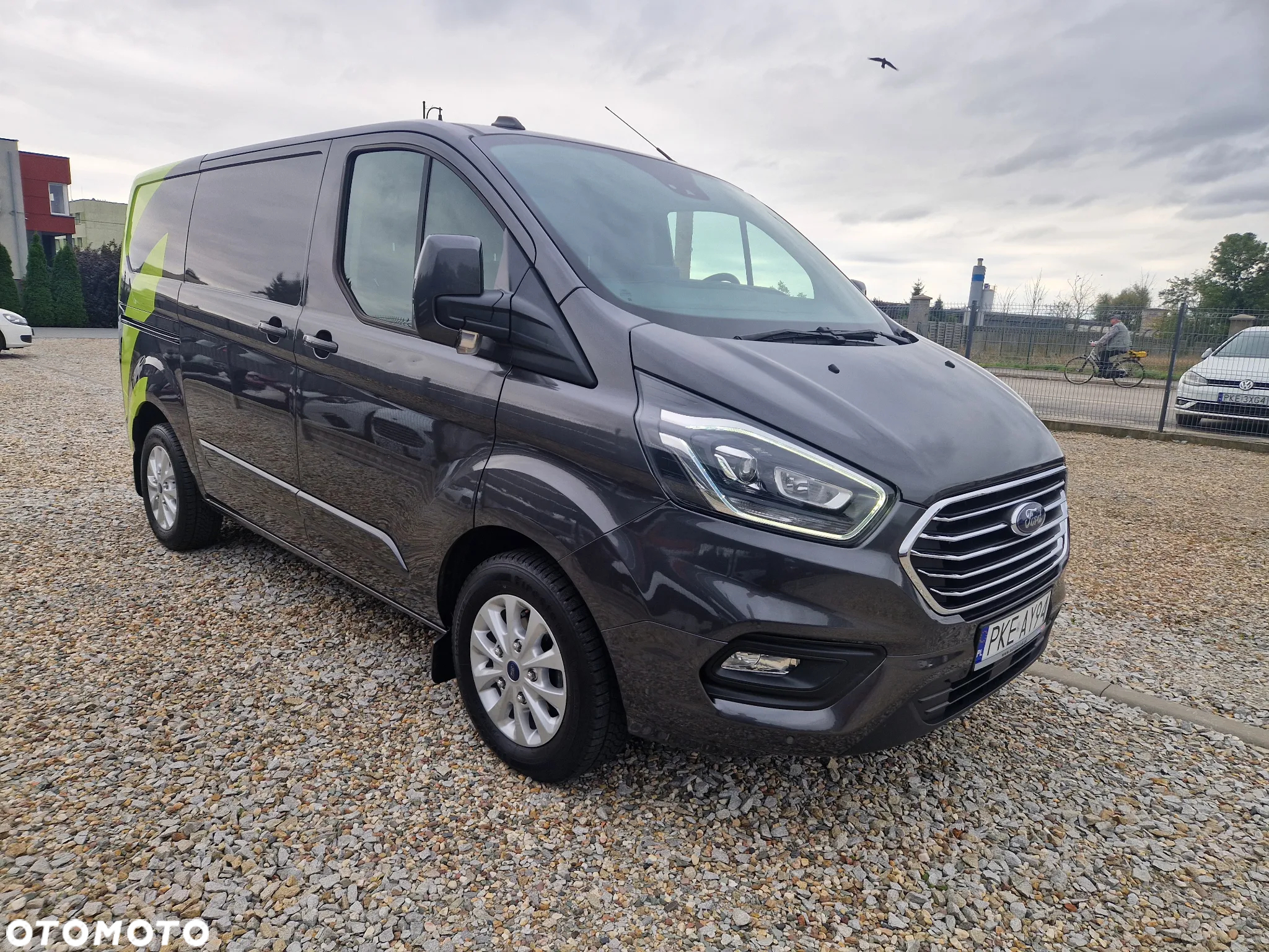 Ford TRANSIT CUSTOM - 2