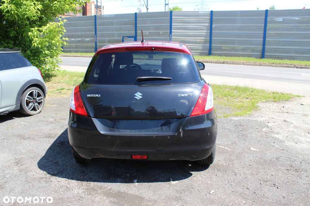 Suzuki Swift 1.3 DDiS Comfort - 5