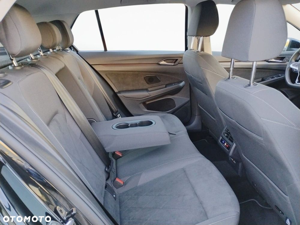 Volkswagen Golf 1.5 eTSI Style DSG - 16