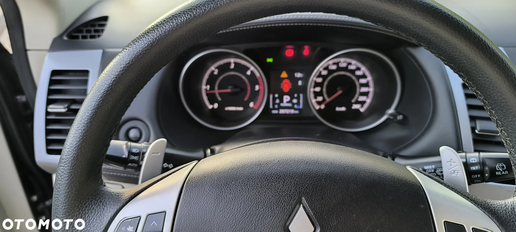 Mitsubishi Outlander 2.2 DI-D 4WD TC-SST Invite - 12