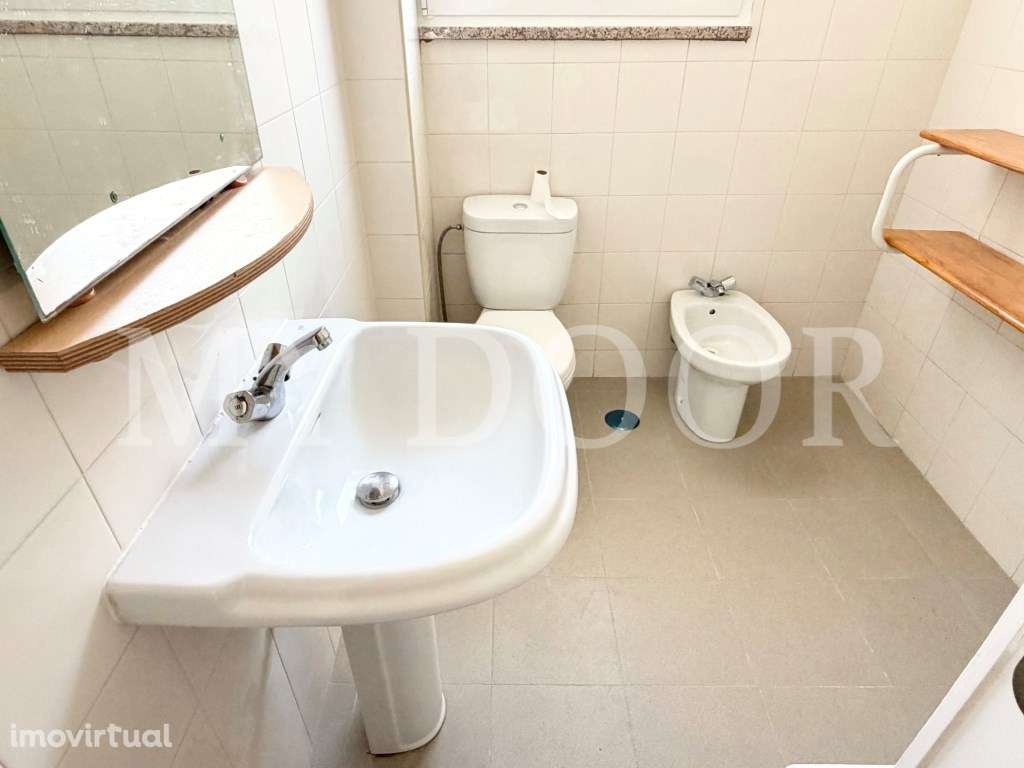 Apartamento T1 em Moscavide - 2º andar - 2 VARANDAS - Grande imagem: 4/22