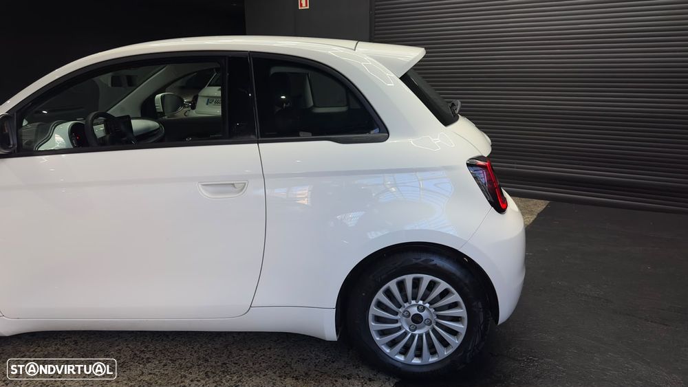 Fiat 500e 3 + 1 23,8kWh Icon - 18