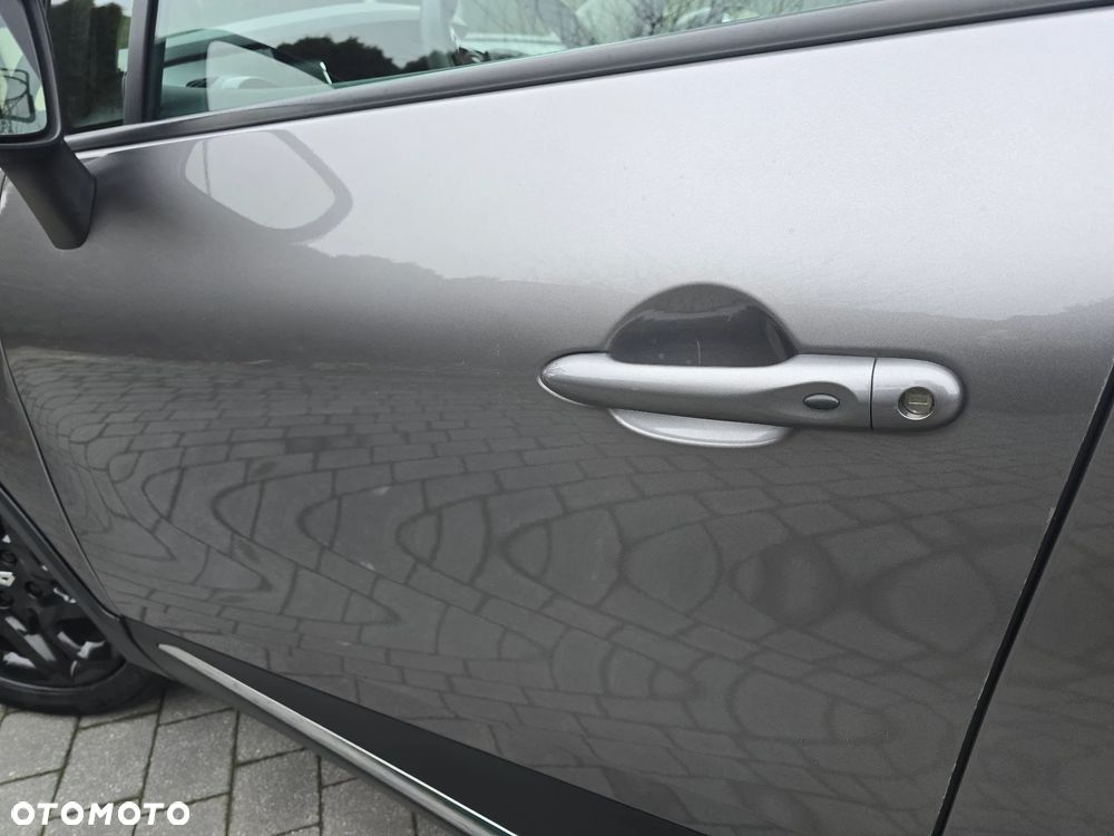 Renault Captur ENERGY TCe 120 EDC Luxe - 24