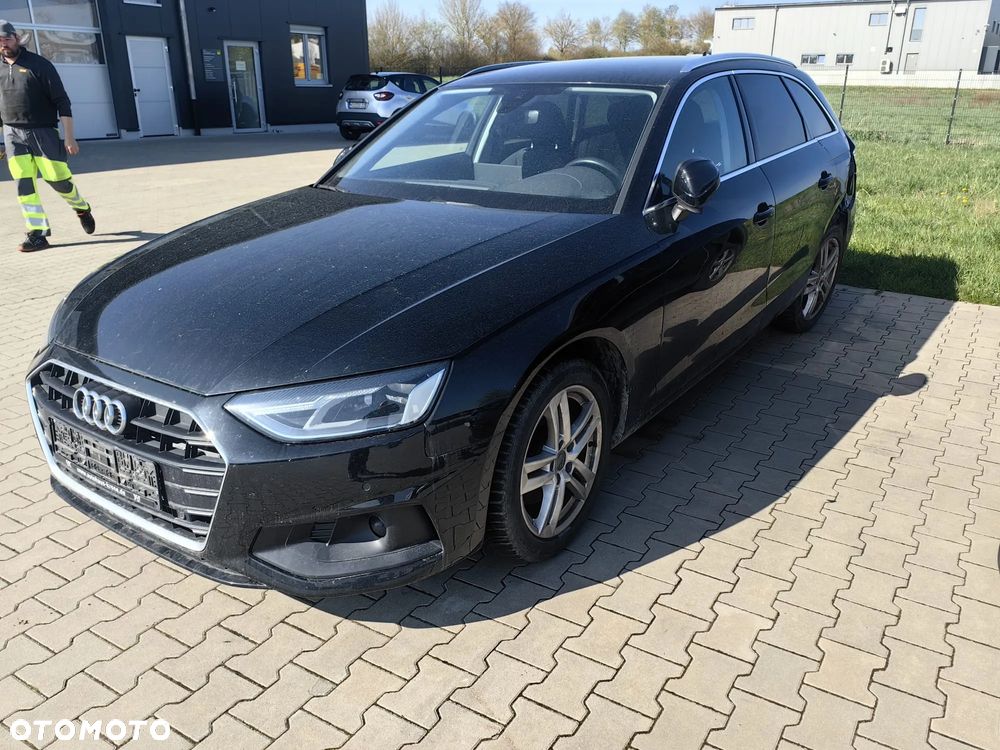 Audi A4 Avant 35 TDI S tronic - 2