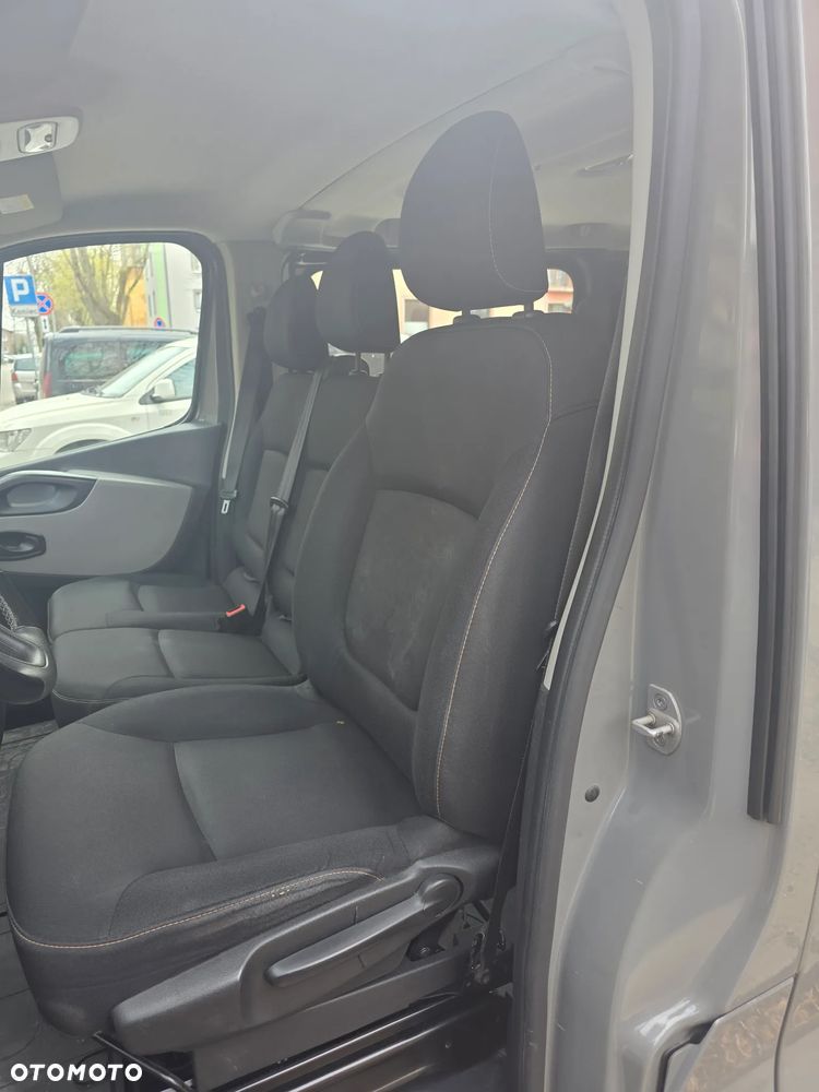 Renault Trafic Grand 1.6 dCi - 7