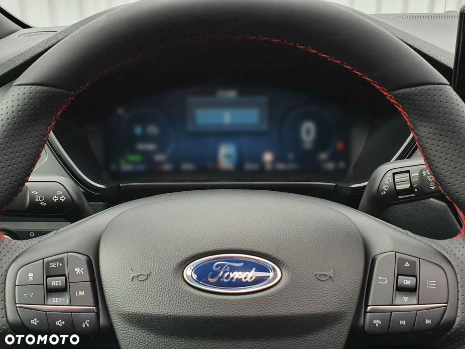 Ford Kuga - 8