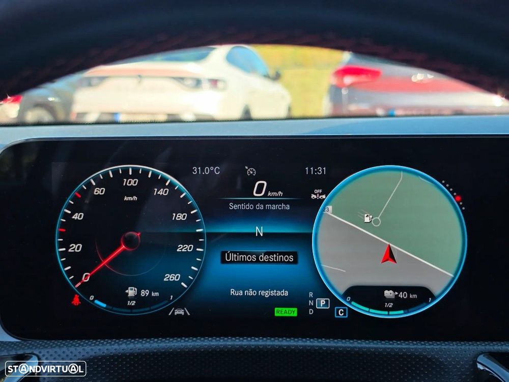 Mercedes-Benz A 250 e 8G-DCT AMG Line - 16