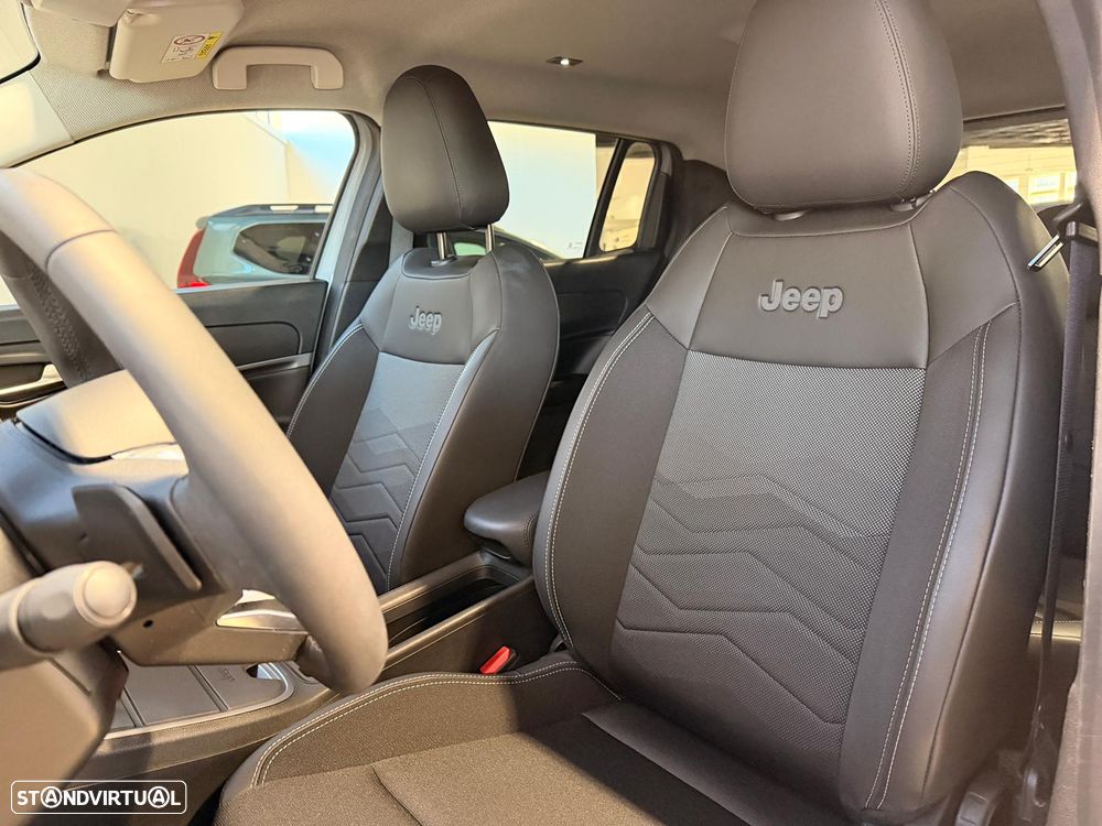 Jeep Avenger 1.2 e-Hybrid Altitude DCT - 13