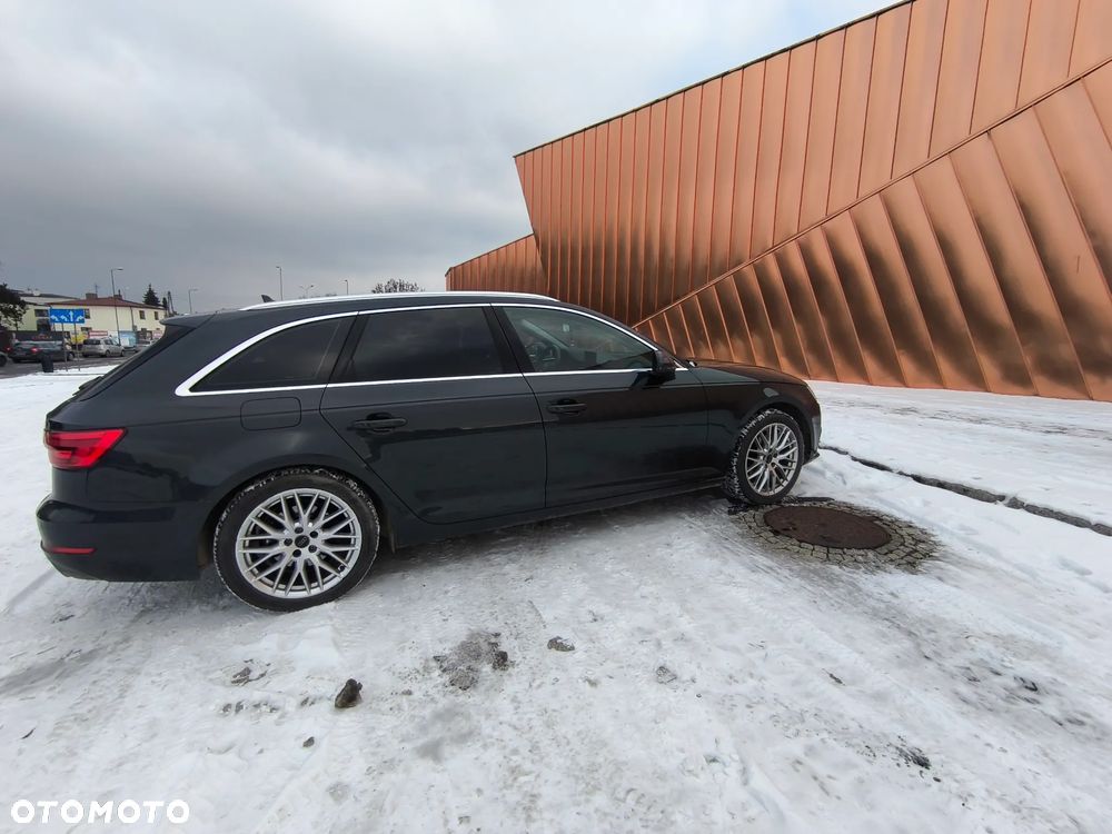 Audi A4 Avant 2.0 TFSI ultra S tronic - 6