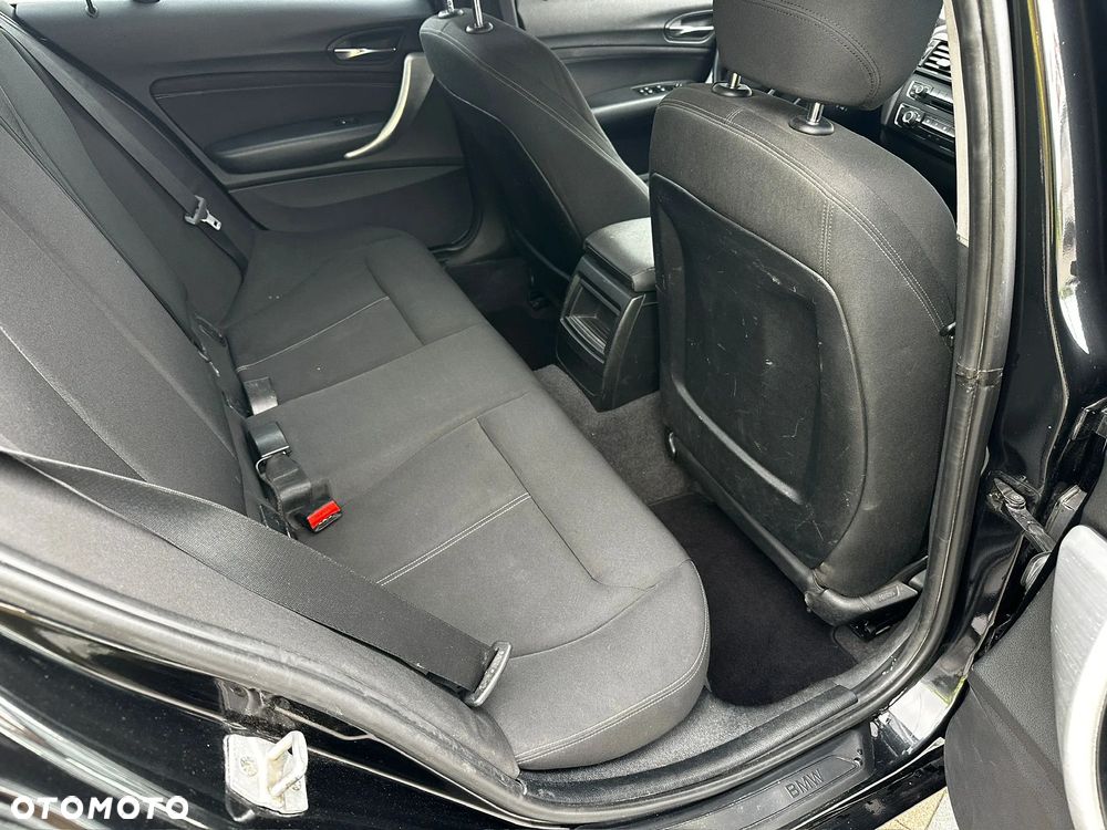 BMW Seria 1 116d EfficientDynamics Sport Line - 25