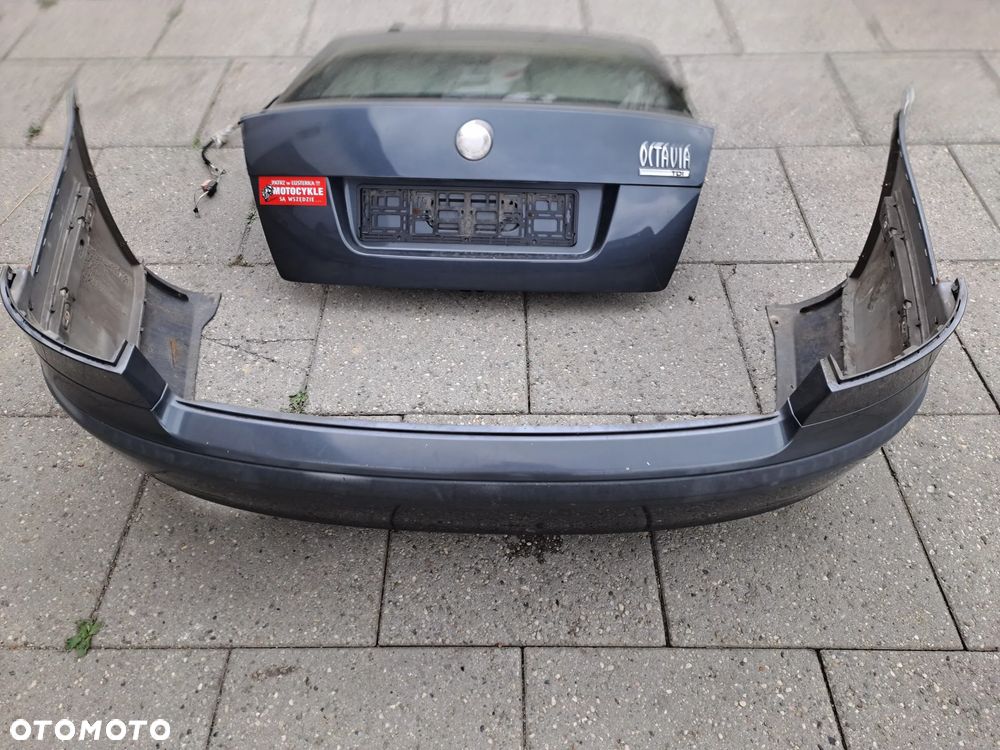 Skoda Octavia II HB zderzak tylny kod lakieru 9153 i inne
