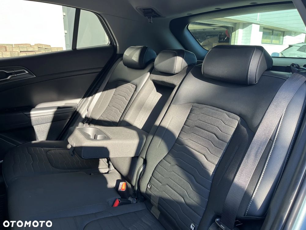 Kia Sportage 1.6 T-GDI MHEV Business Line 2WD DCT - 16