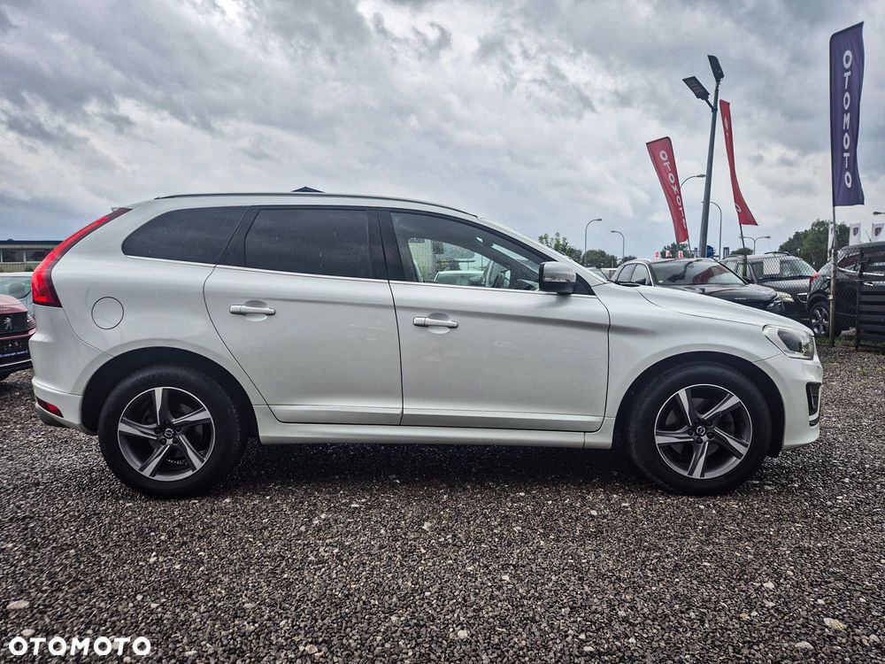 Volvo XC 60 D4 AWD Geartronic RDesign - 11