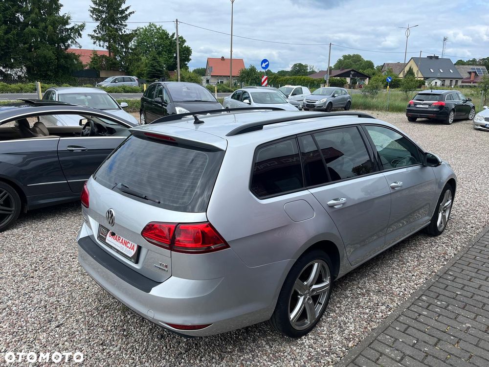 Volkswagen Golf 1.6 TDI DPF BlueMotion - 10