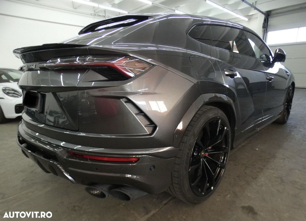 Lamborghini URUS Standard - 13