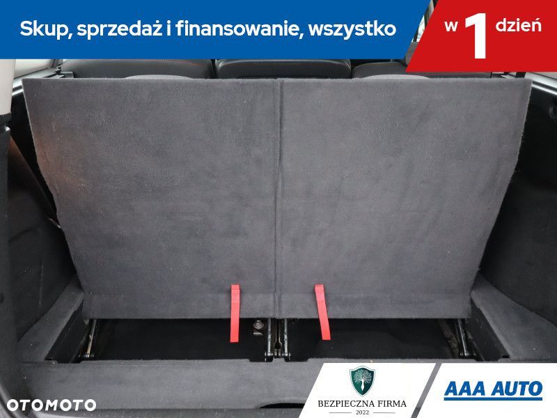 Renault Grand Scenic - 17