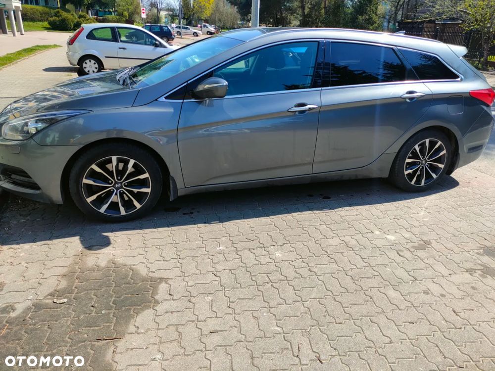 Hyundai i40 1.7 CRDi BlueDrive Premium DCT - 3