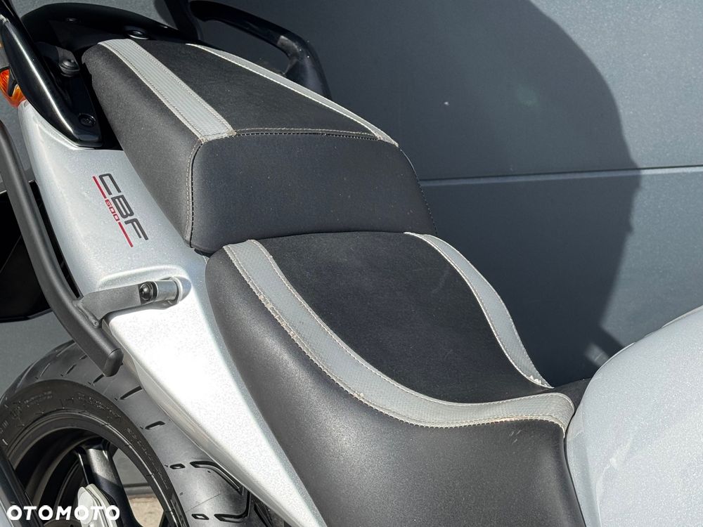 Honda CBF - 16