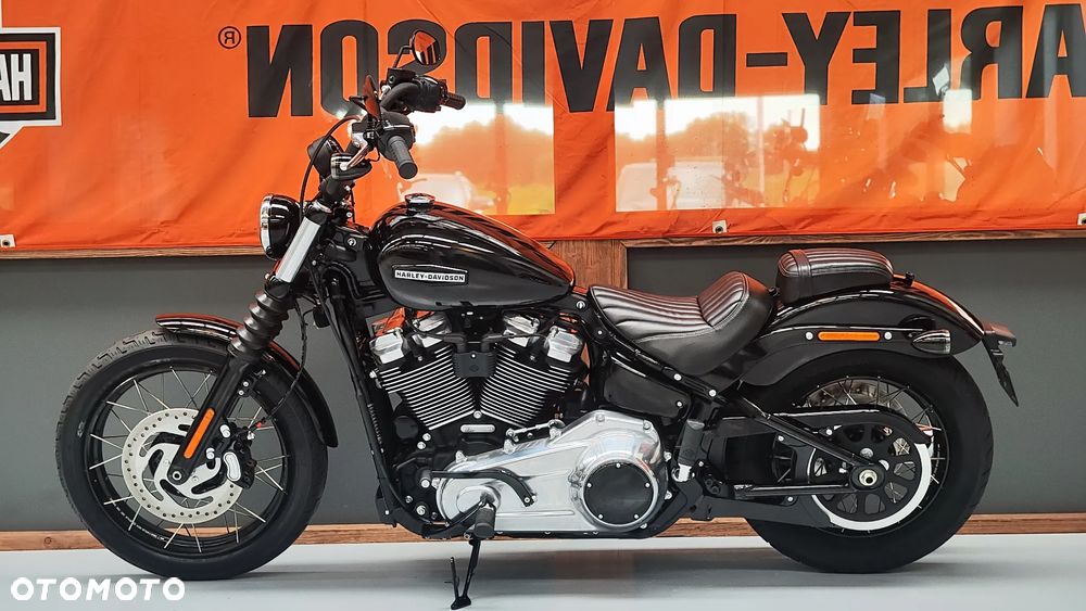 Harley-Davidson Softail Street Bob - 8