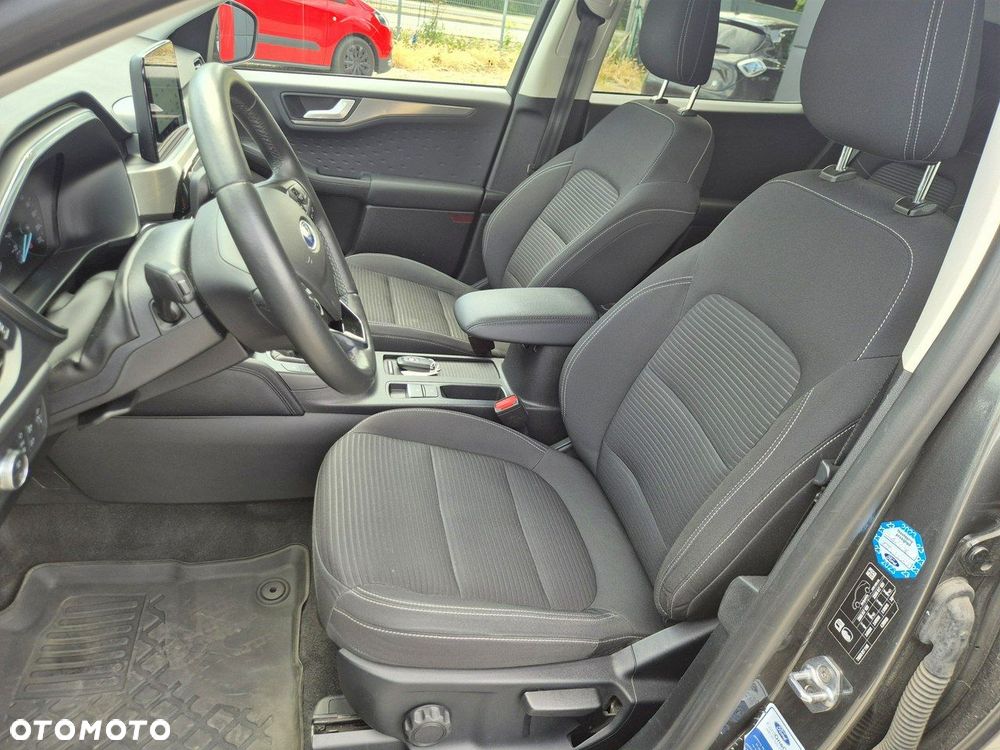 Ford Kuga - 30