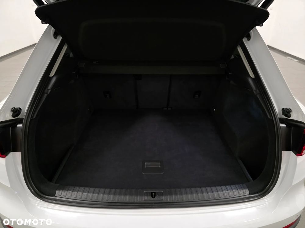 Audi Q3 35 TDI S tronic - 38