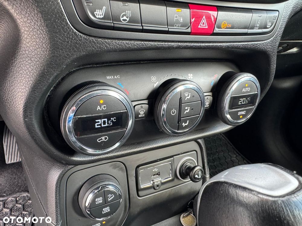 Jeep Renegade 2.0 MultiJet Limited 4WD S&S - 13